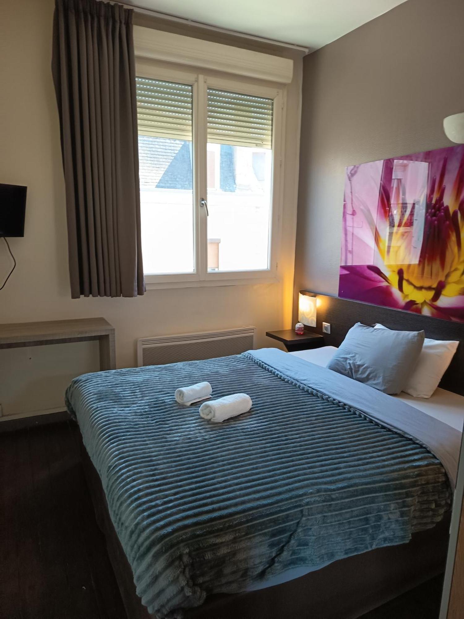 Hotel De La Gare Периго Экстерьер фото